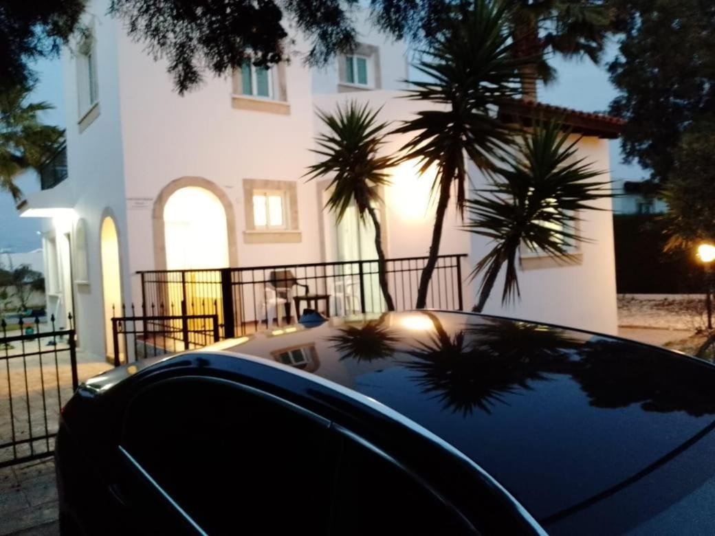 Villa Chrysanthemum Neo Chorio Exterior photo