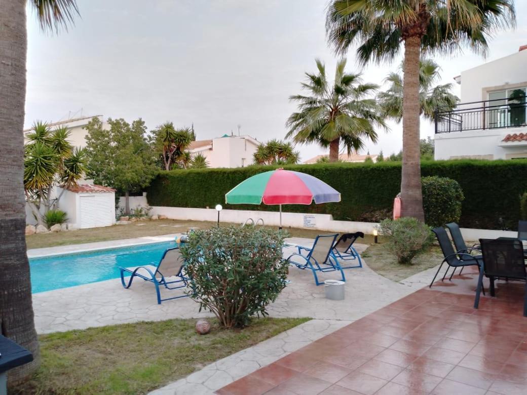 Villa Chrysanthemum Neo Chorio Exterior photo